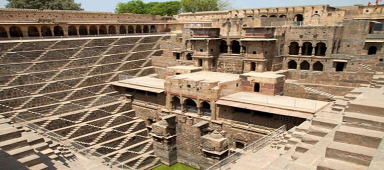 Abahneri(ChandBaori)Large.jpg
