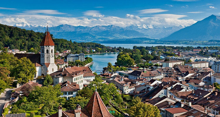 Interlaken-city.jpg